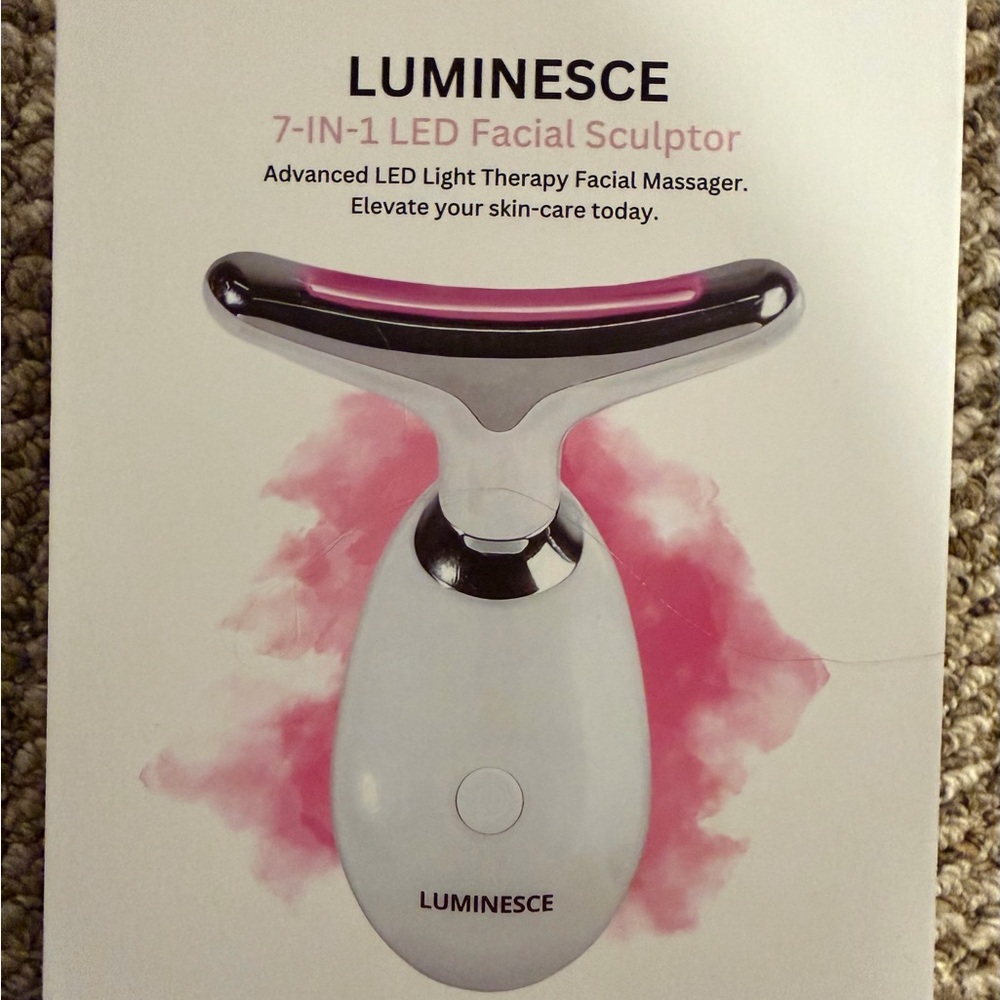 LUMINESCE New White 7-in-1 LED Facial Sculptor! Never used, brand new.